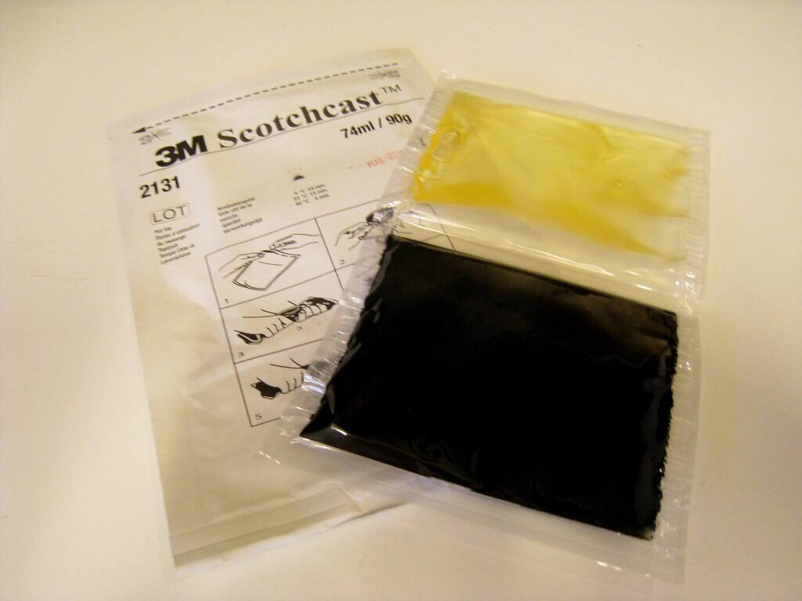 3M Scotchcast 2131-B, résine polyuréthane pour câbles, système GMG à 2 composants, taille B, 173 ml